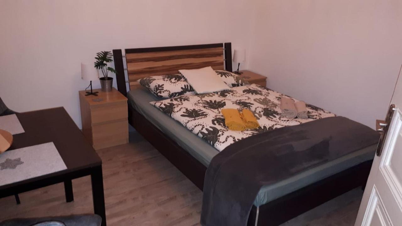 Апартаменты Garibaldik Apartman Будапешт Экстерьер фото
